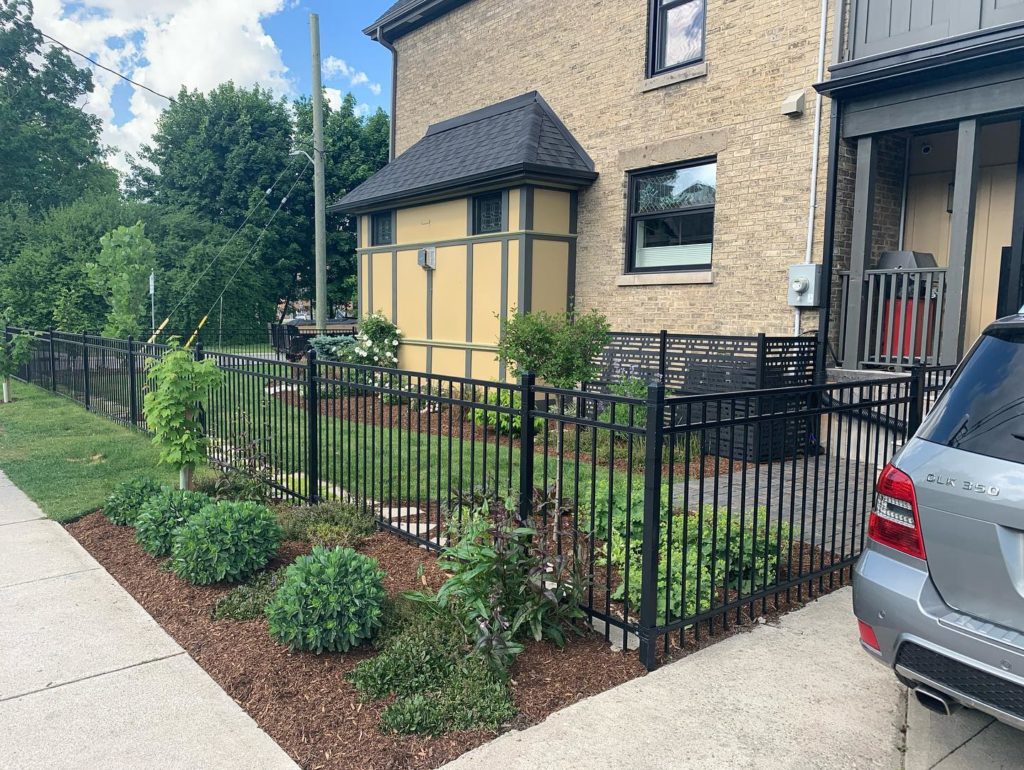 House with a side garden